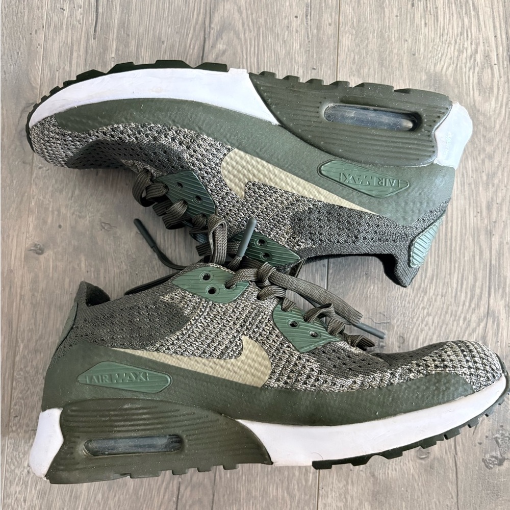 Nike Air Max 90 Ultra 2.0 Flyknit Running Sneakers Olive Green White